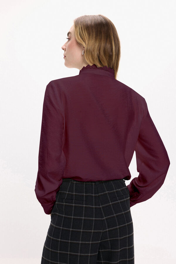 Vila Blusa de manga larga con bordado ingl&eacute;s Vino