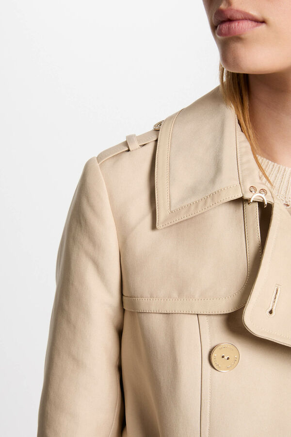 Morgan Gabardina larga con cintur&oacute;n Beige