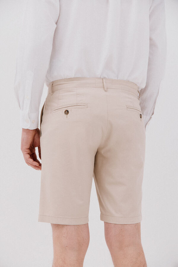 Cortefiel Bermuda chino Beige