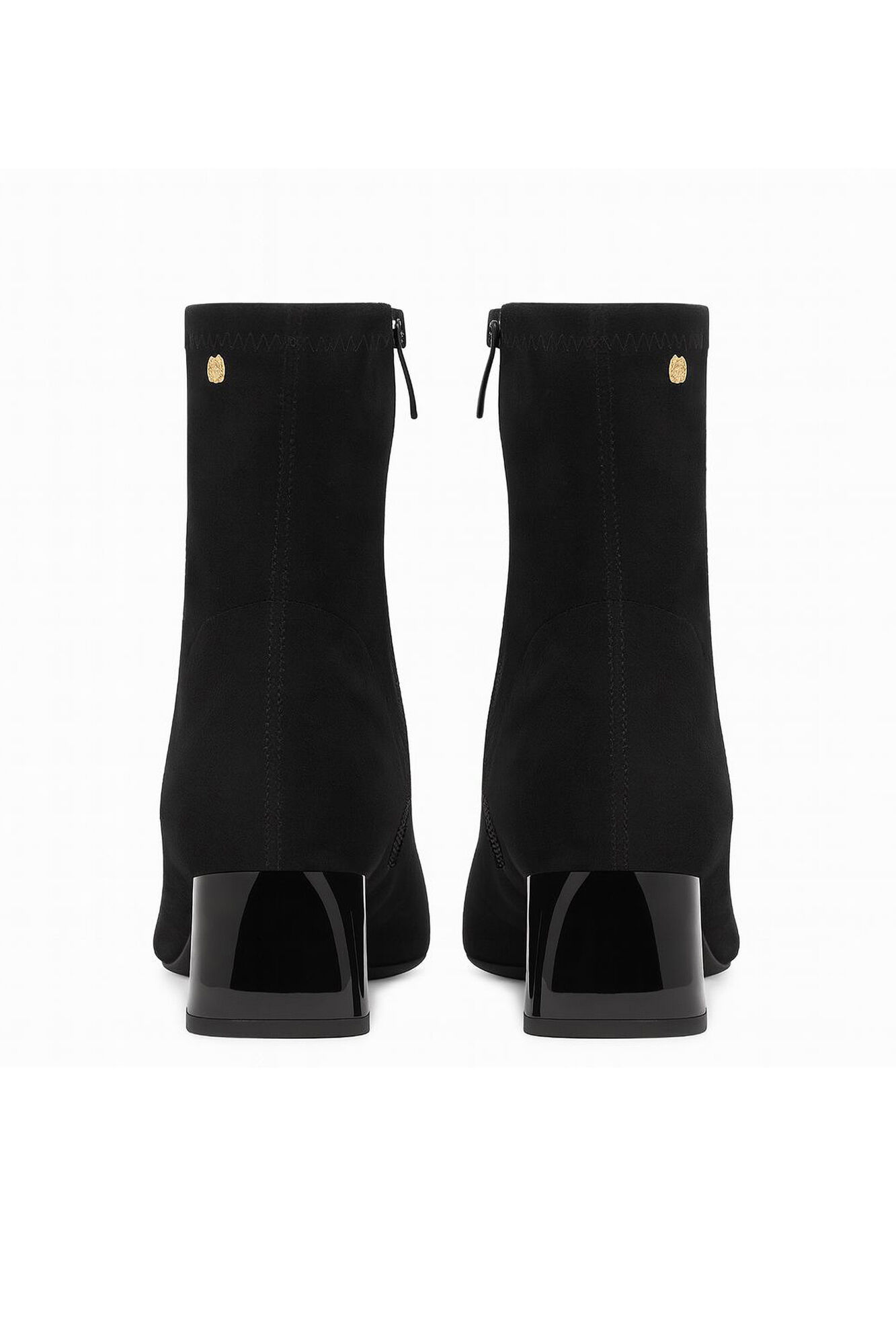 Cupl&eacute; Botim envernizado