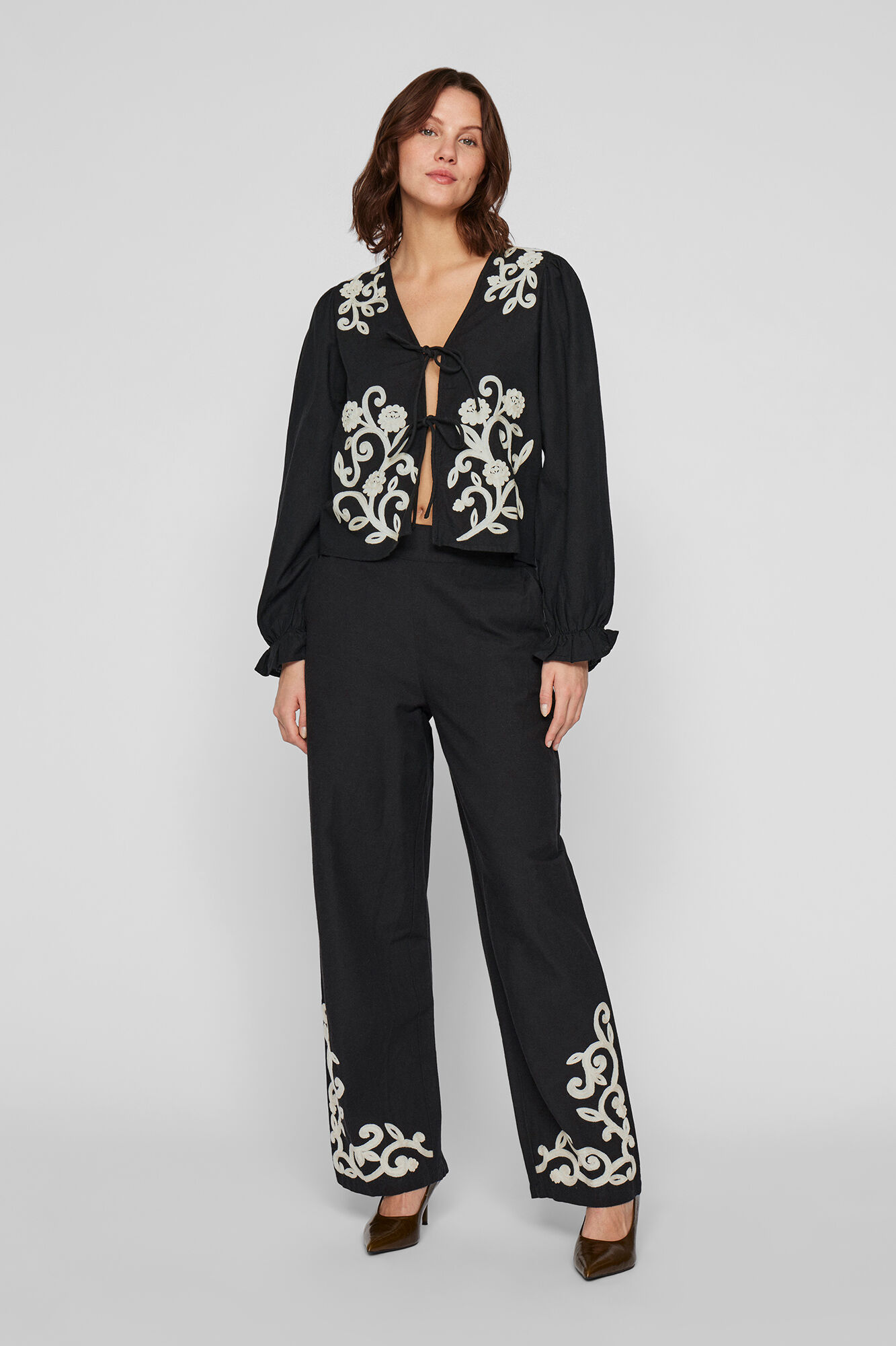 Vila Pantal&oacute;n con bordados