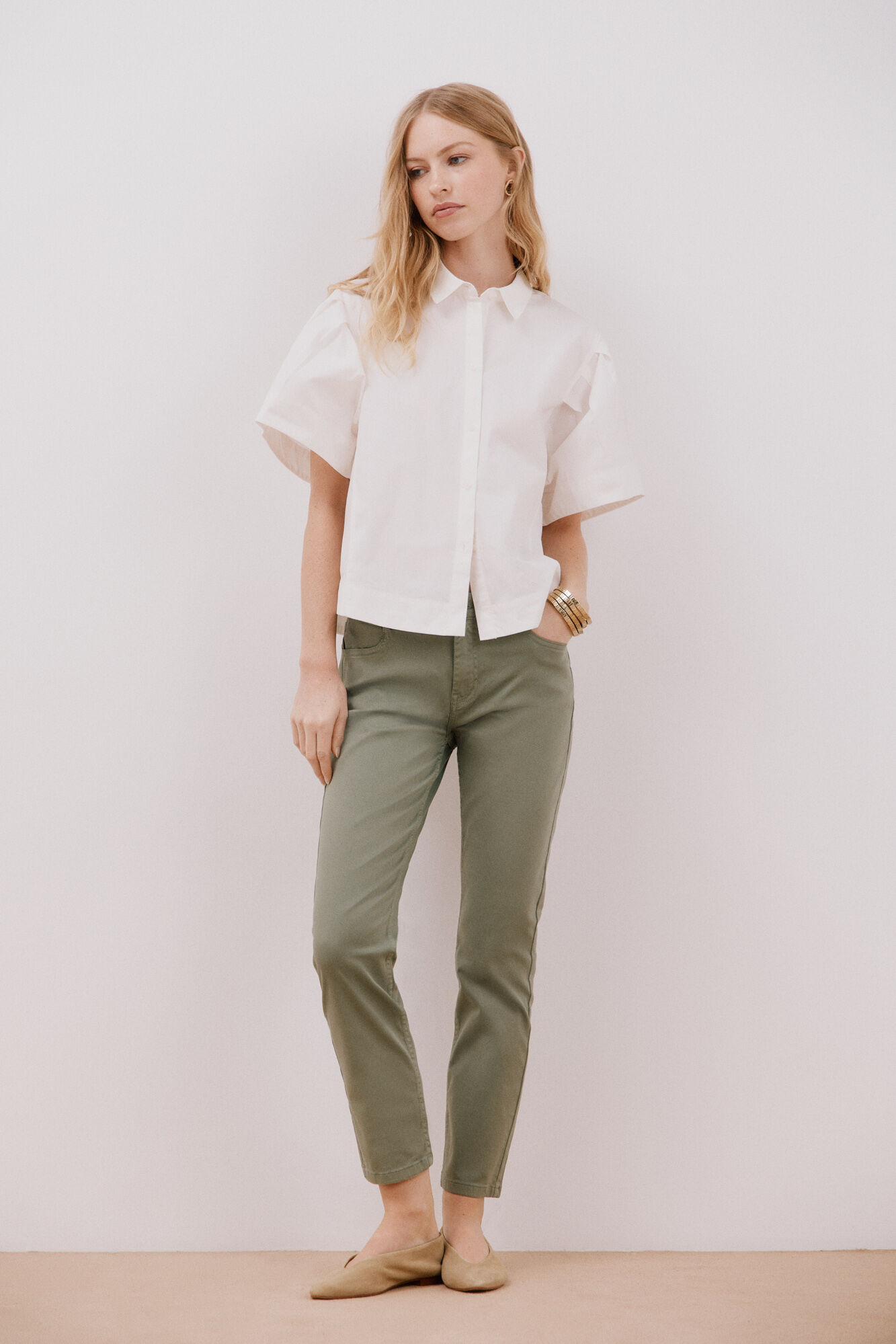 Cortefiel Pantalones pitillo crop color