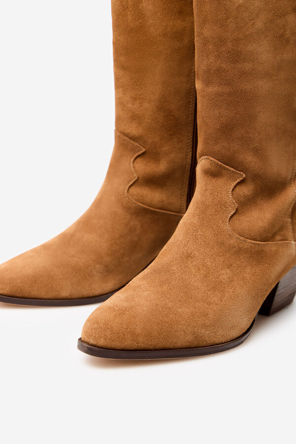 Cortefiel Bota alta cowboy b&aacute;sica Marr&oacute;n