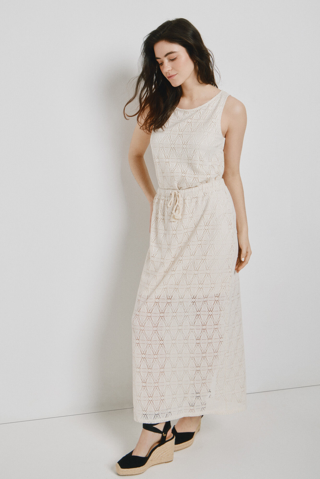 Vero Moda Saia midi com recortes