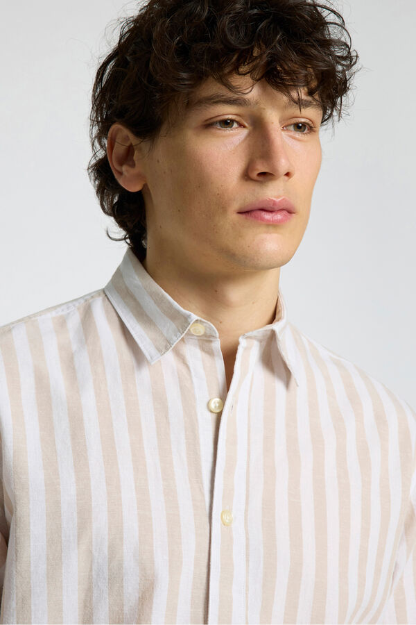 Selected Camisa de manga corta confeccionada con lino Gris