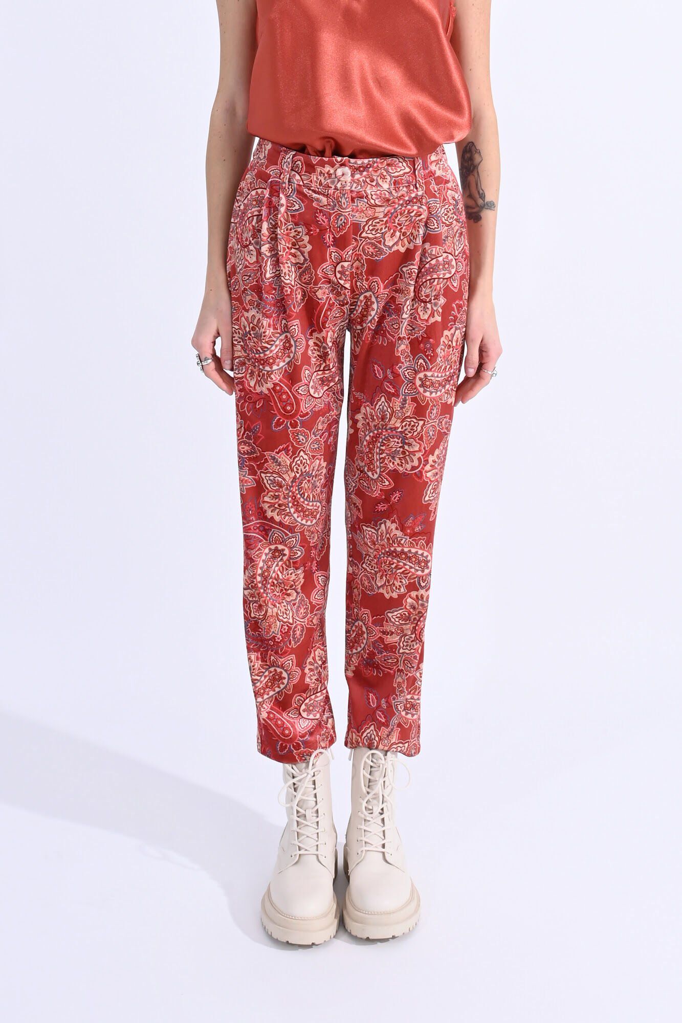 Molly Bracken Cal&ccedil;as pelo tornozelo de veludo com estampado