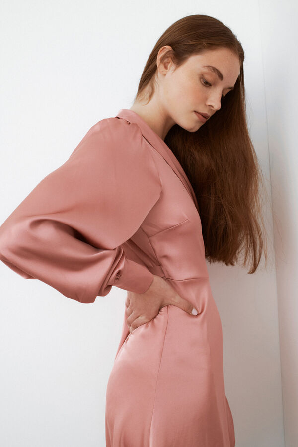 Vila Vestido satinado de manga larga Marr&oacute;n