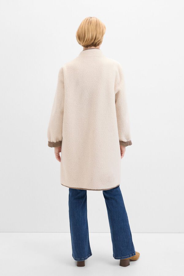 Cortefiel Abrigo detalle de alamares Marfil