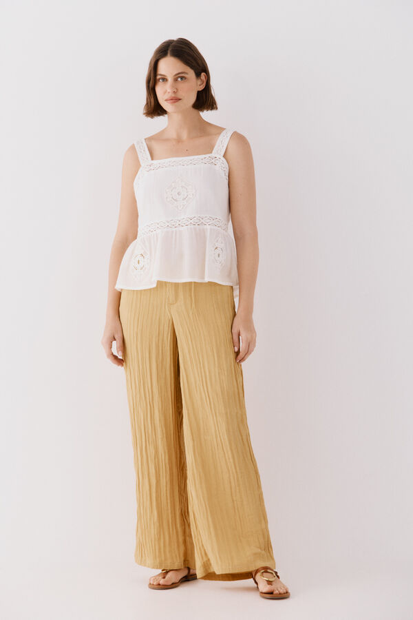 Cortefiel Pantal&oacute;n tejido arrugado Dourado