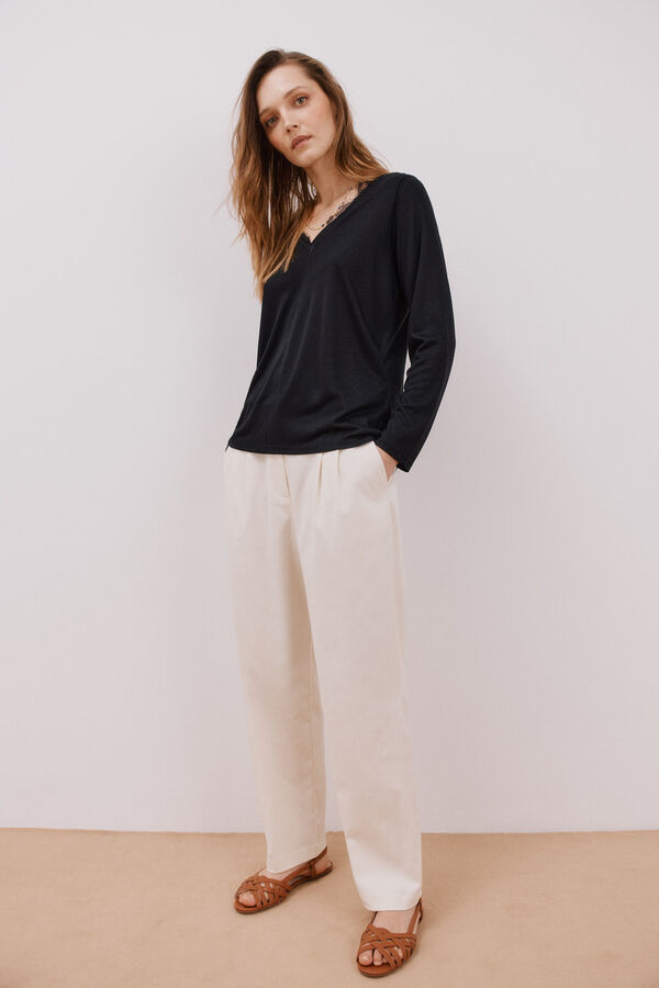 Cortefiel Camiseta escote pico encaje Negro