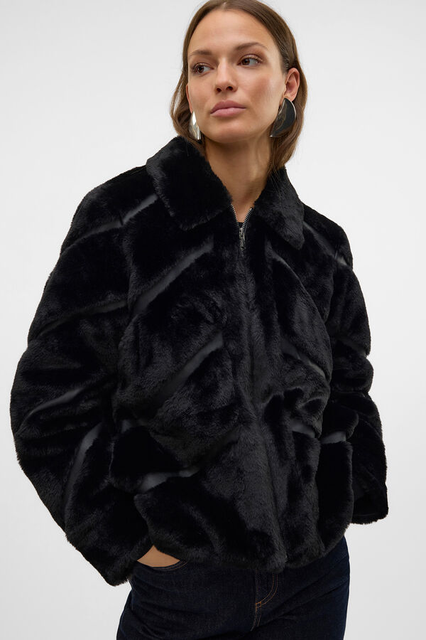 Vero Moda Abrigo corto efecto piel Negro