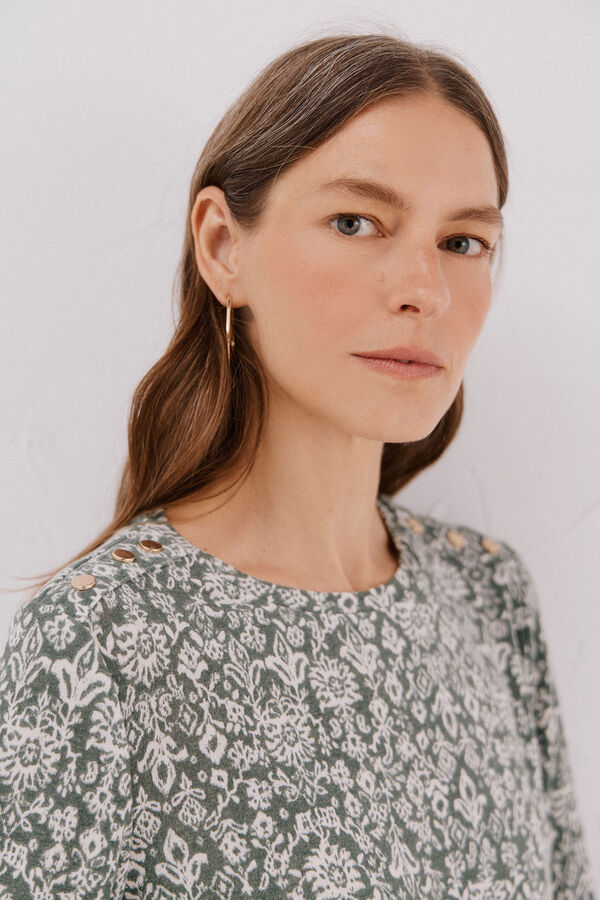 Cortefiel Camiseta caja botones Estampado gris