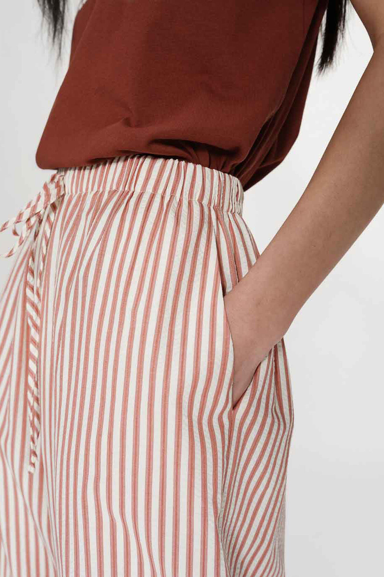 Grace & Mila Cal&ccedil;a &agrave;s riscas Volute