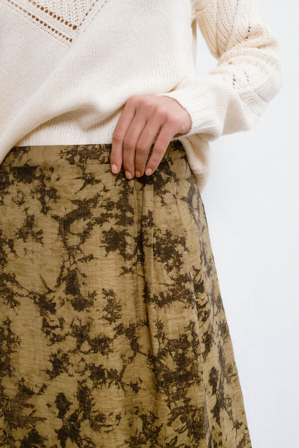 Vila Falda midi estampada Marr&oacute;n