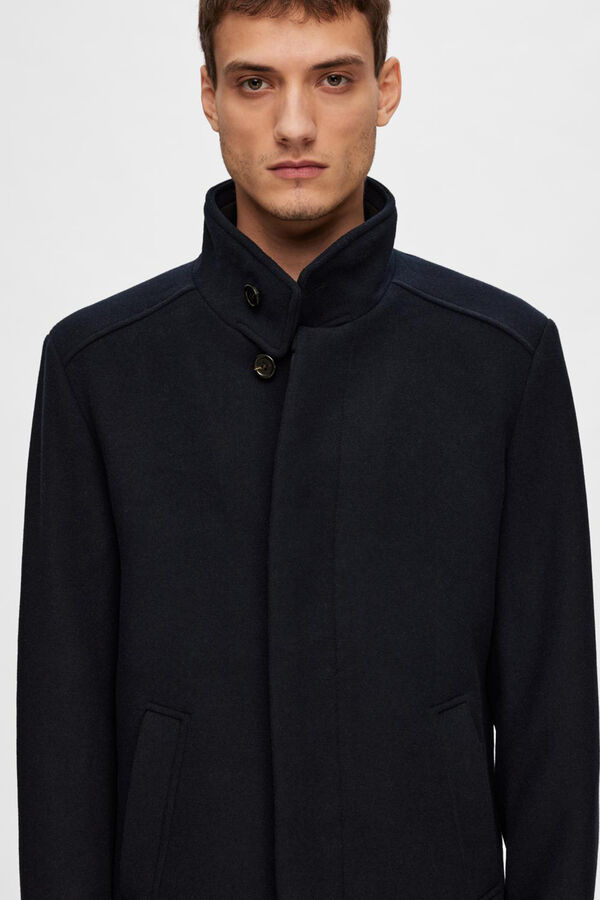 Selected Abrigo de pa&ntilde;o con cuello chimenea confeccionado con algod&oacute;n reciclado. Azul marino