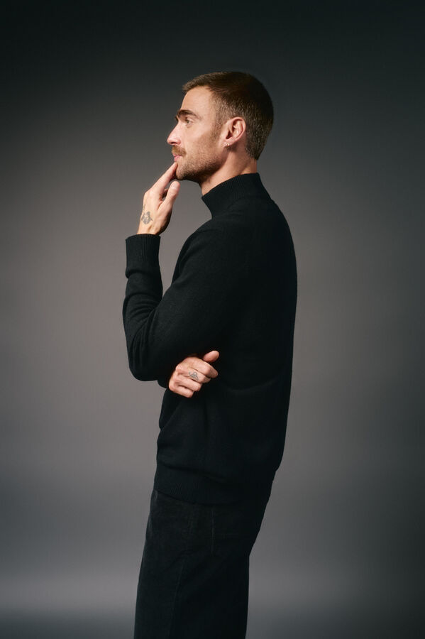 OOTO Jersey cuello perking Negro