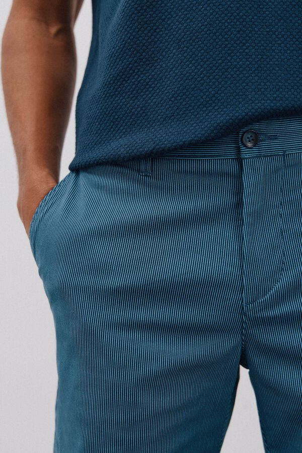 Cortefiel Bermuda chino estampada Azul oscuro