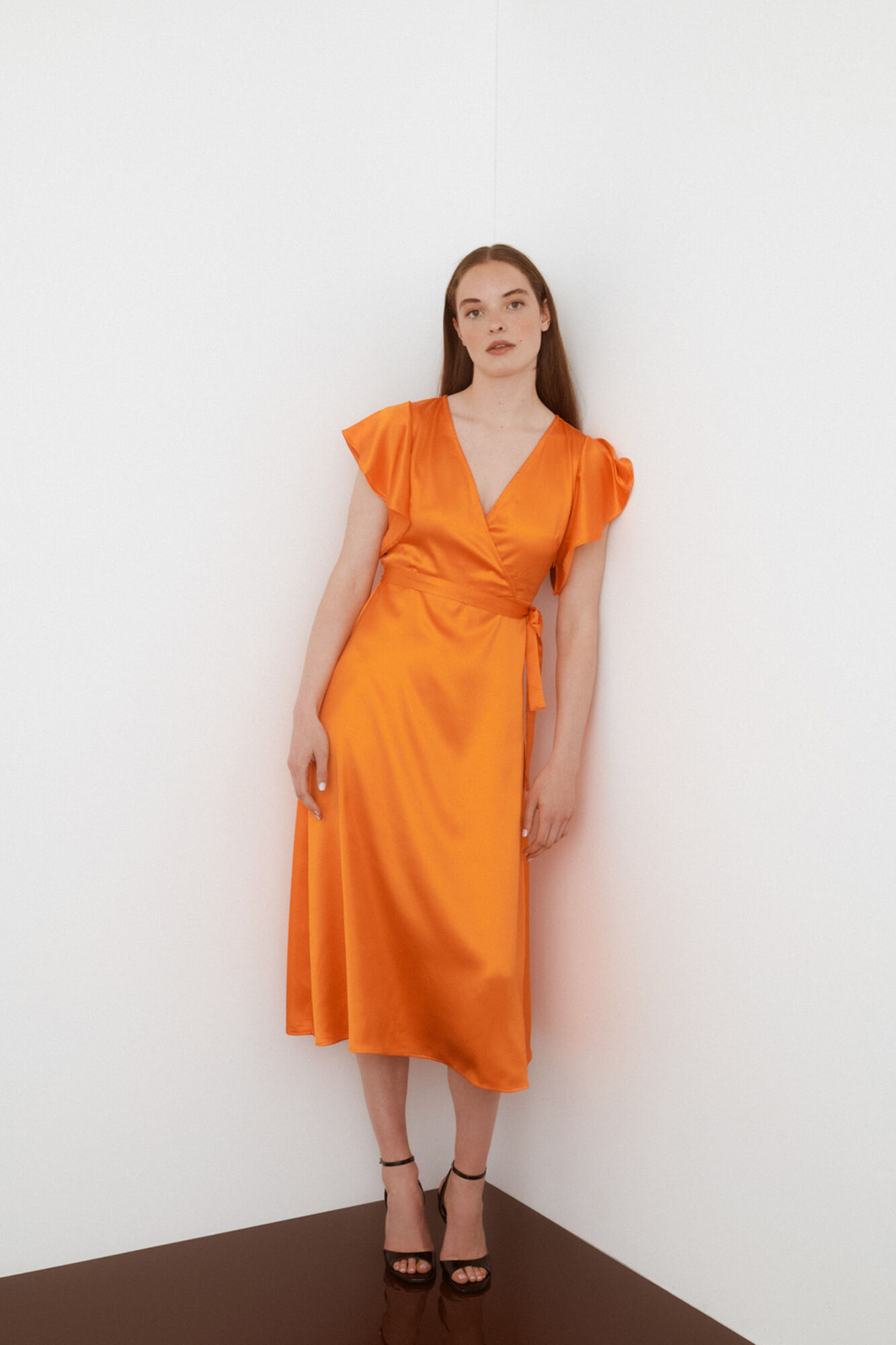 Vila Vestido de fiesta satinado midi