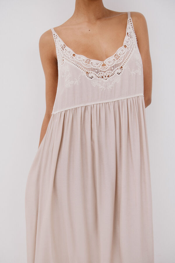 Cortefiel Vestido lencero bordado Beige