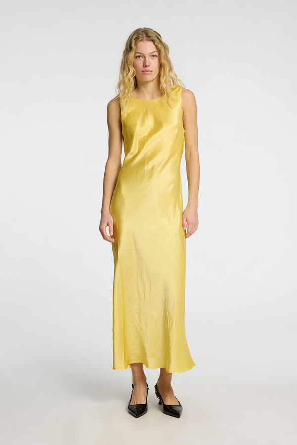 Selected Femme Vestido largo satinado Amarillo