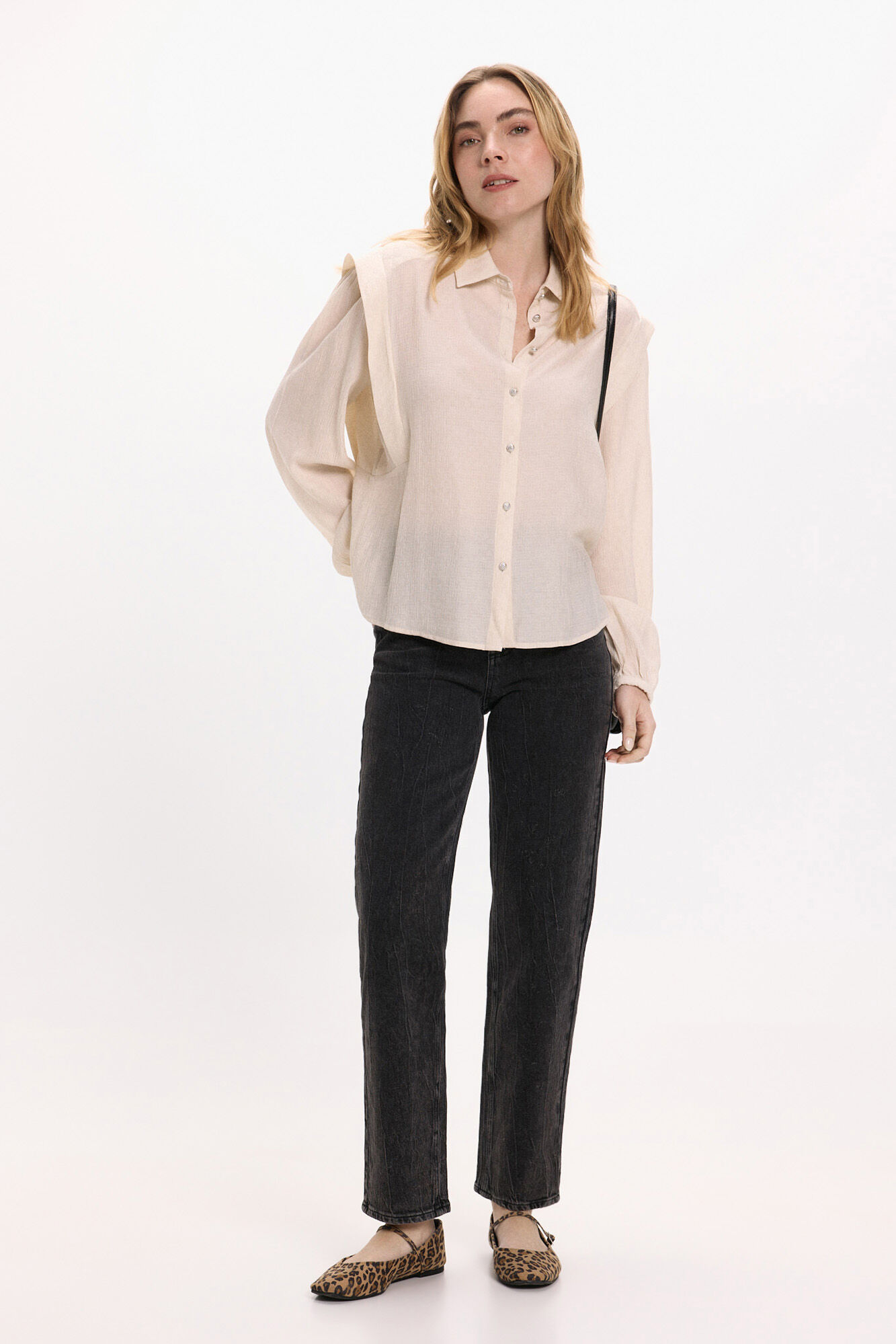 Vila Blusa de viscosa con detalles l&uacute;rex