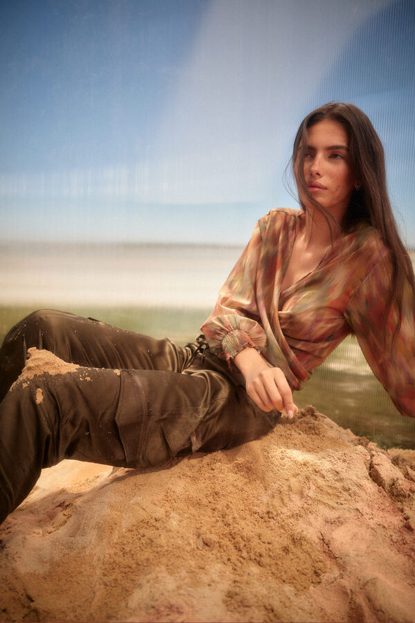 Slowlove Pantal&oacute;n cargo satinado Kaki