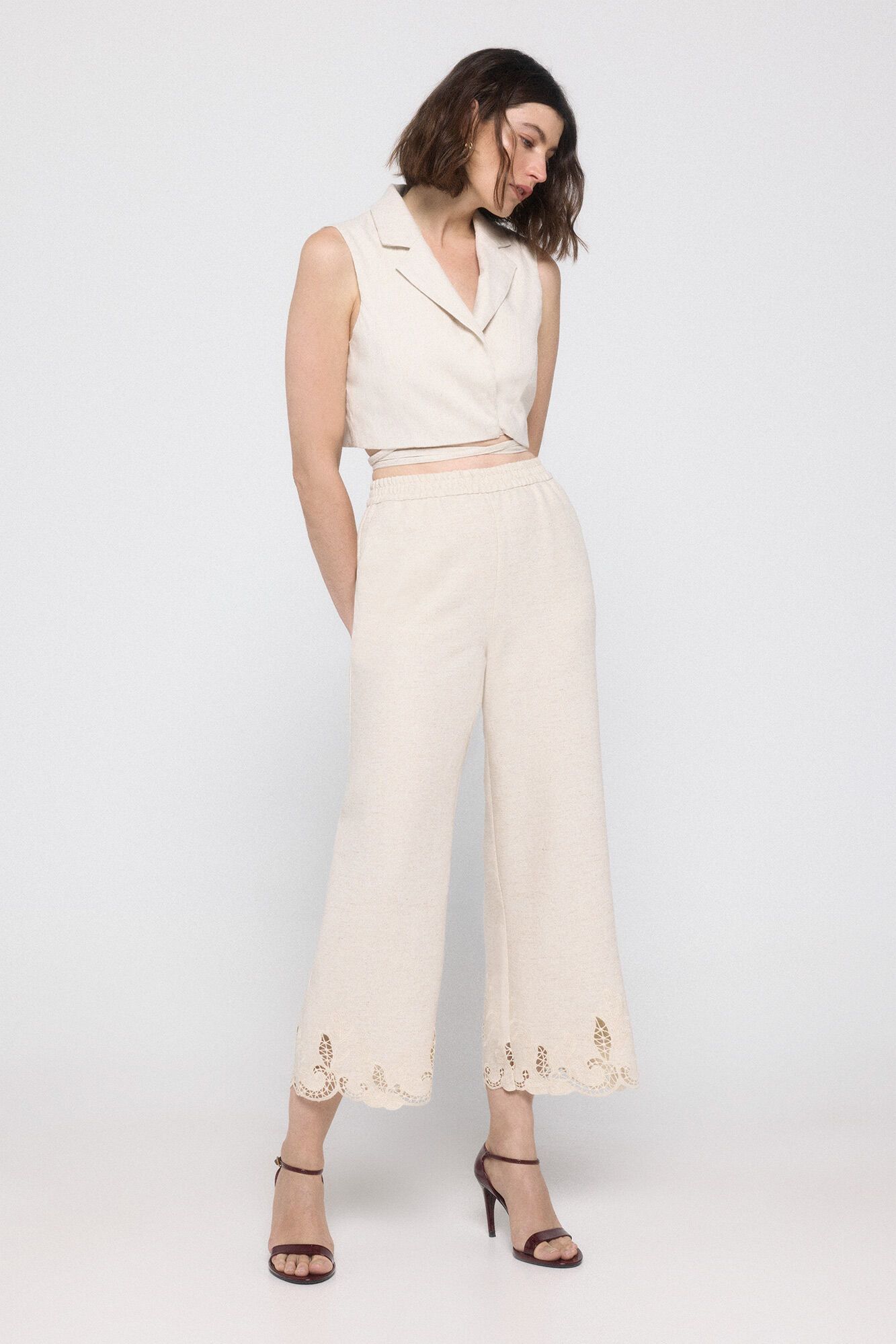 Vero Moda Cal&ccedil;as curtas flu&iacute;do