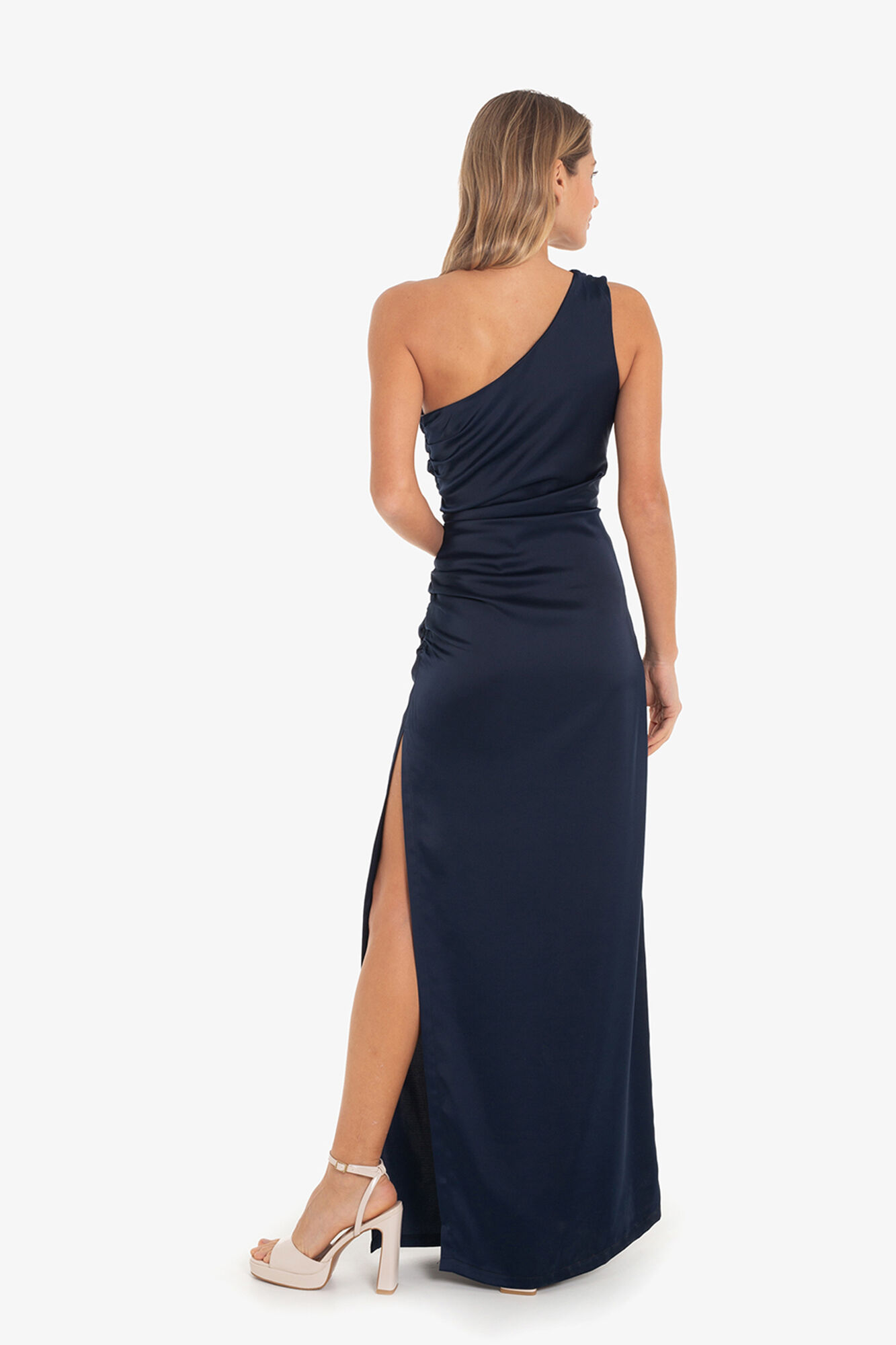 Cupl&eacute; Vestido un tirante sat&eacute;n