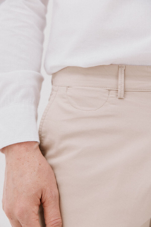 Cortefiel Bermuda chino Beige