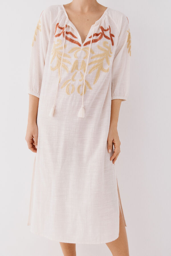 Cortefiel Caft&aacute;n largo bordado Blanco