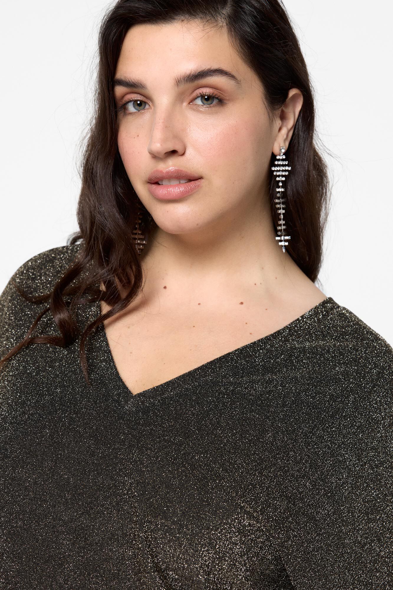 Vero Moda Curve Camiseta manga corta de lurex talla grande