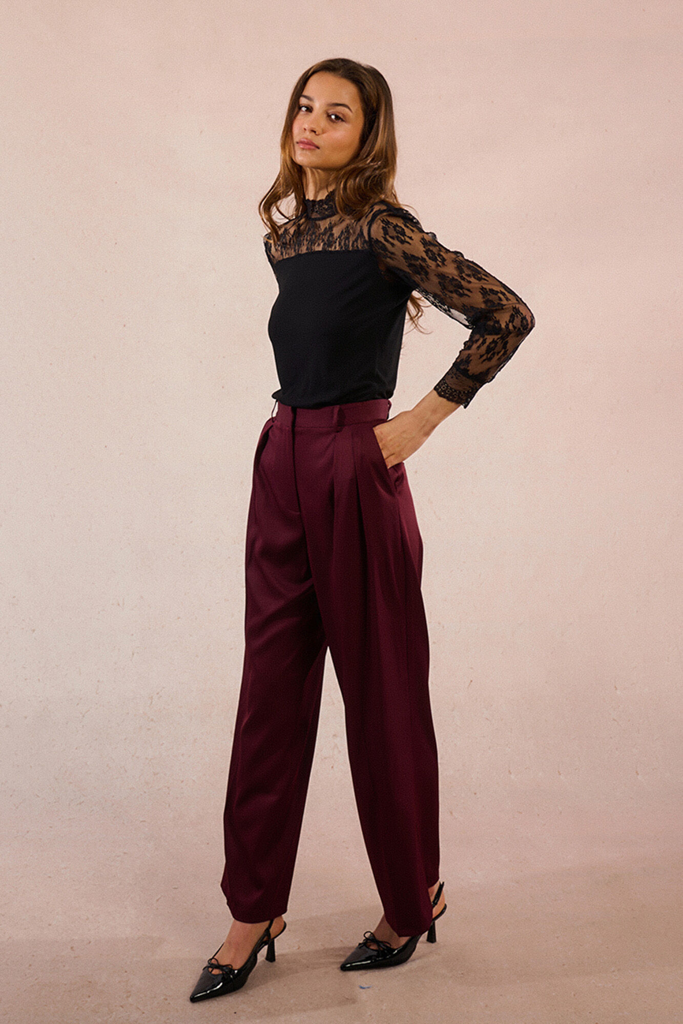 Molly Bracken Top de manga larga detalles de encaje