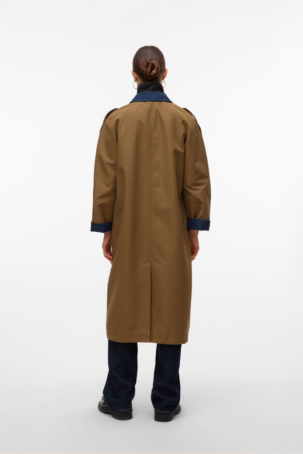Vero Moda Gabardina larga bicolor Marr&oacute;n