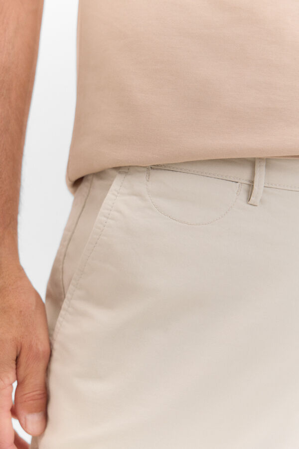 Cortefiel Bermuda chino Tostado