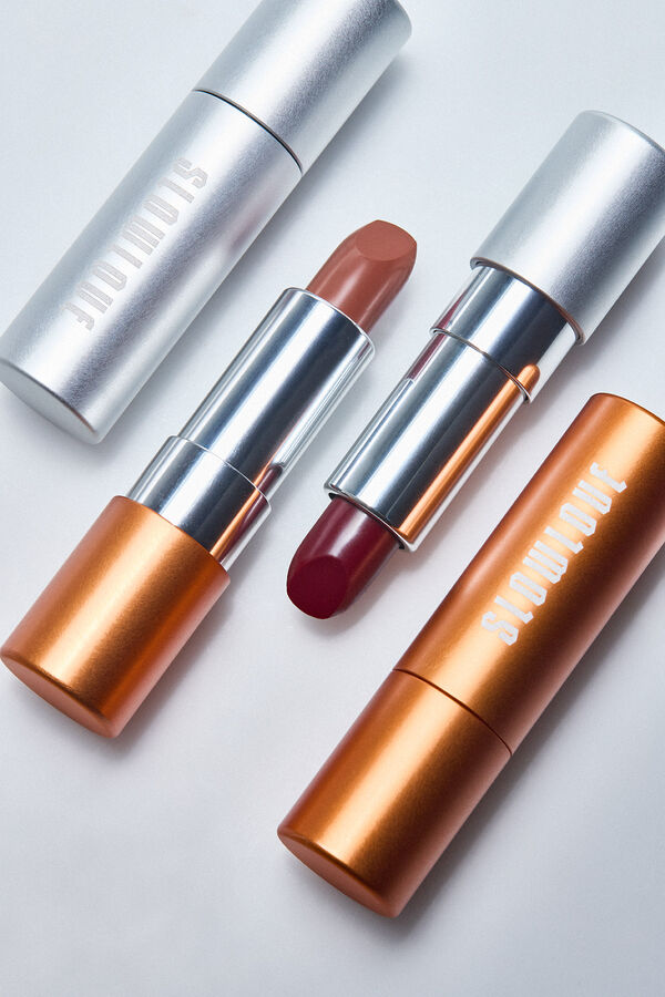 Slowlove Labial Nude Marr&oacute;n oscuro