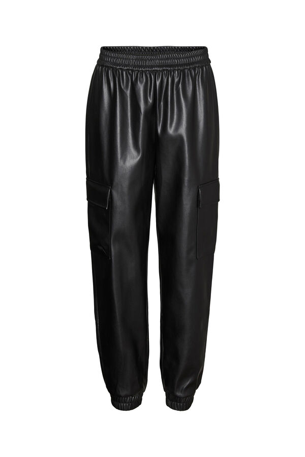 Vero Moda Curve Cal&ccedil;as cargo com efeito pele de tamanho grande Preto