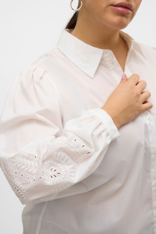 Vero Moda Curve Camisa b&aacute;sica bordada plus size Branco