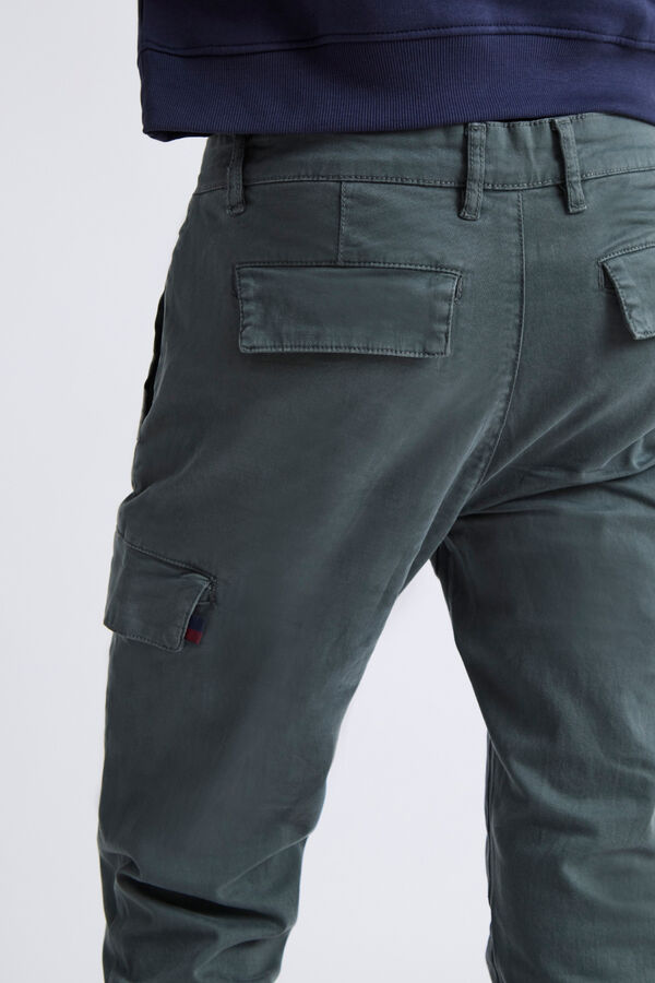 Williot Cal&ccedil;a cargo Verde