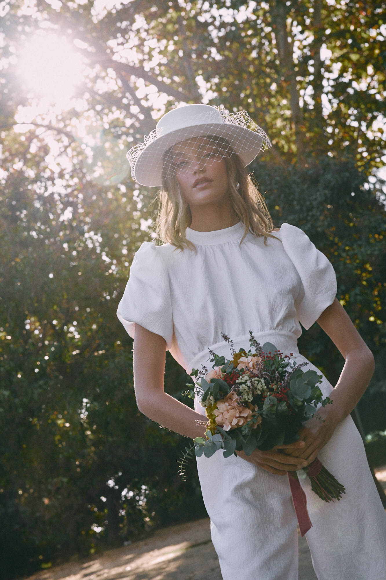 Pol&iacute;n Et Moi Mono de novia Ayl&eacute;n