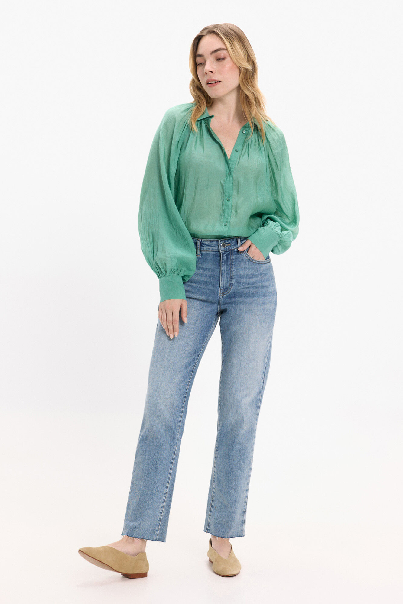 Vila Blusa manga larga abullonada