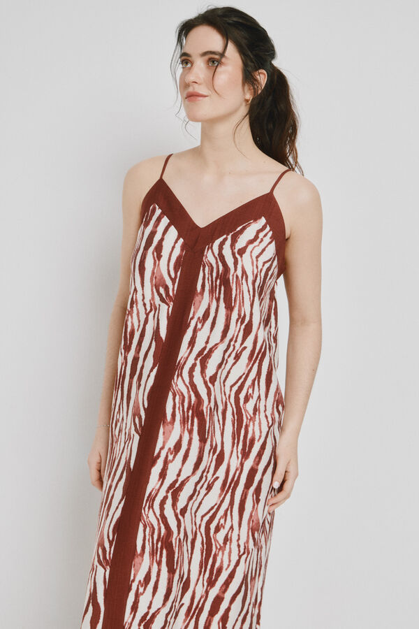 Vero Moda Vestido largo de tirantes ajustables Marr&oacute;n