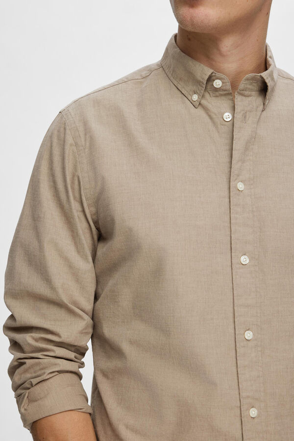 Selected Camisa de manga comprida Slim Fit confecionada com algod&atilde;o reciclado Tostado