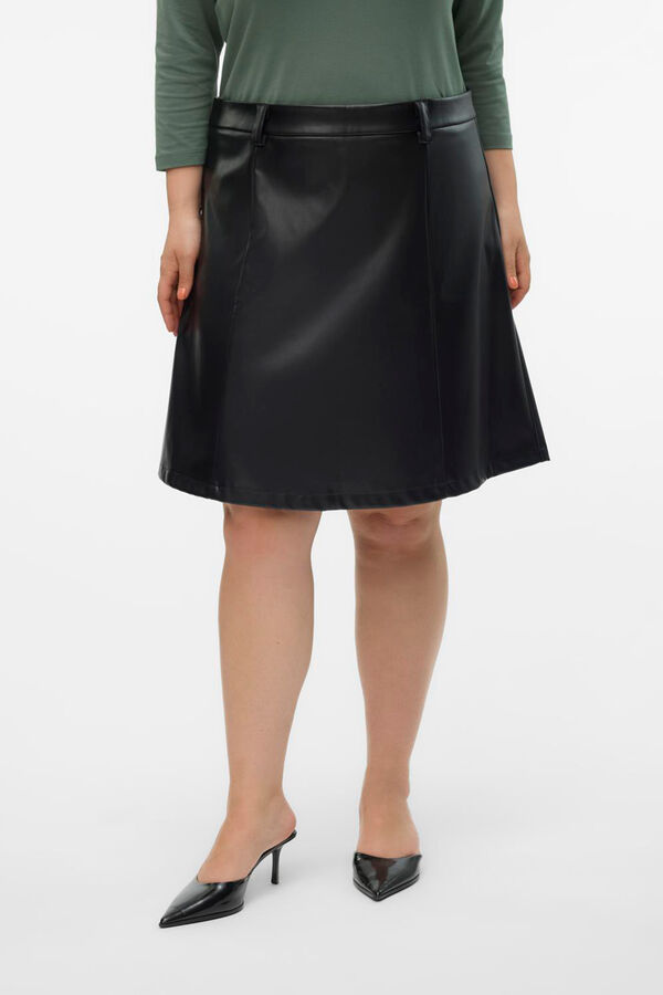 Vero Moda Curve Saia curta efeito pele plus size Preto