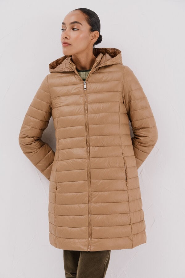 Cortefiel Abrigo largo plumas Beige