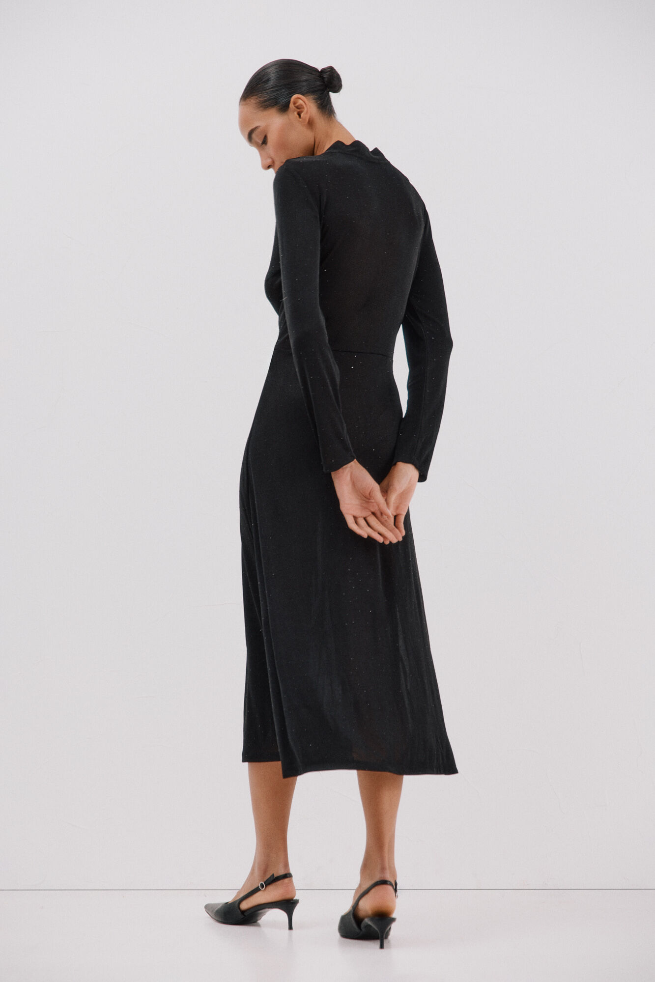 Cortefiel Vestido satinado brillos