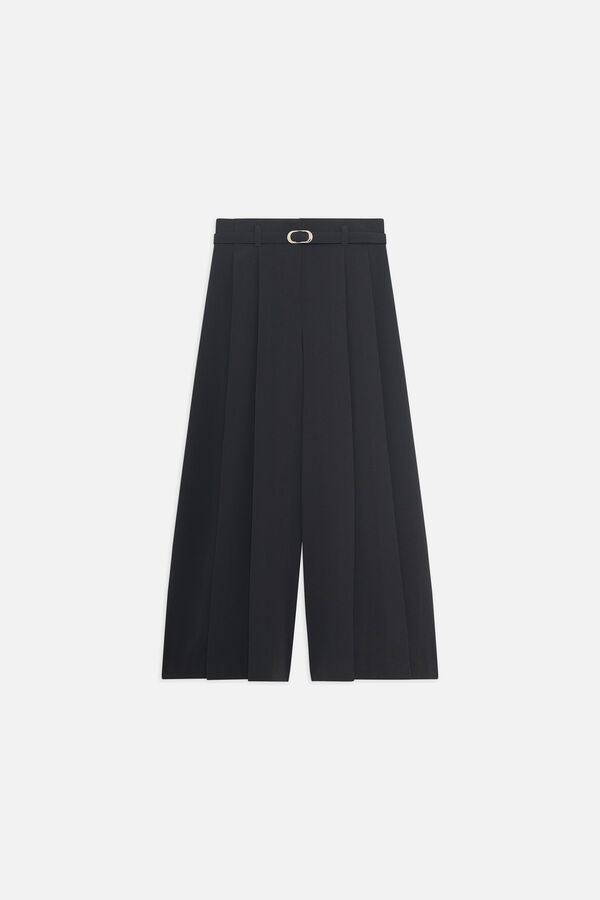 Caroll Cal&ccedil;a com pregas e cinto Preto