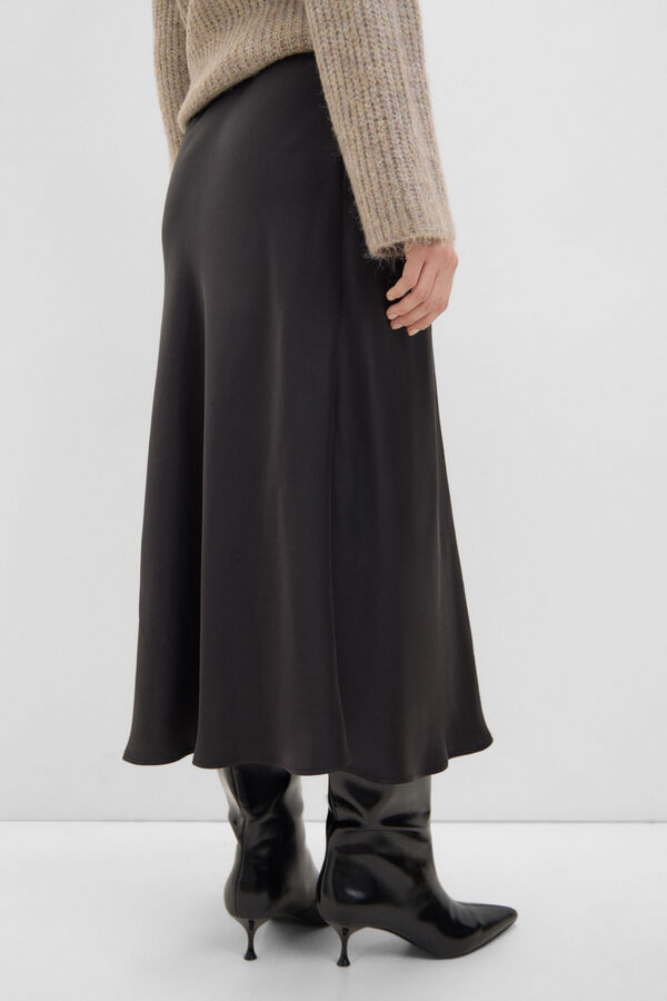 Cortefiel Saia midi acetinada Preto