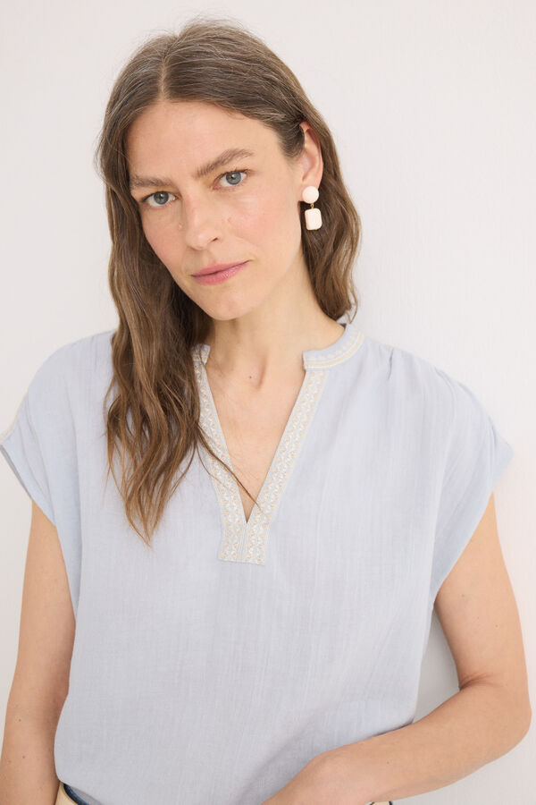 Cortefiel Blusa bordados contraste Azul