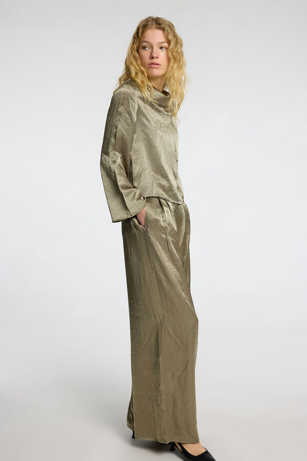 Selected Femme Pantalón satinado wide Leg con pinza Gris