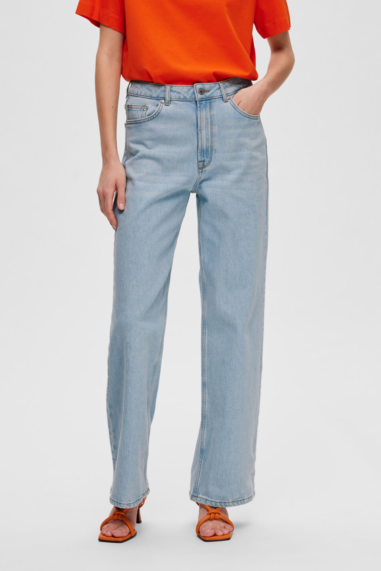 Selected Pantal&oacute;n vaquero Wide Leg confeccionado con algod&oacute;n org&aacute;nico